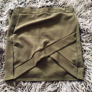 Pretty little thing body skirt size medium